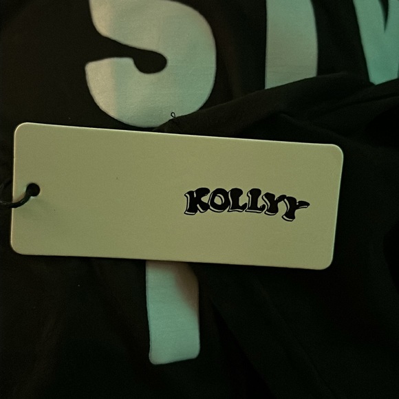 Style Icon Crop Top - Picture 3 of 3